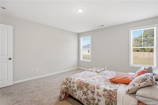 Building Photo - 50 Terrier Ct