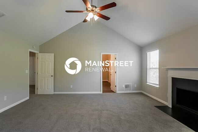 Building Photo - 6 Bedroom Pet-Friendly Home in Lithia Spri...