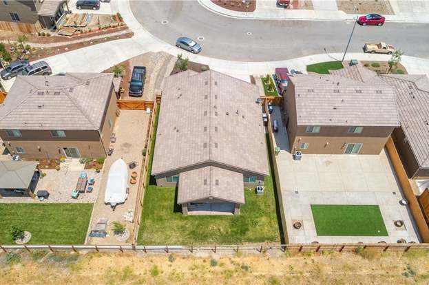 Building Photo - 655 Catala Wy