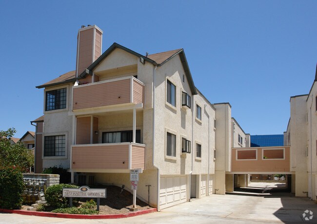 Building Photo - Devonshire Woods II