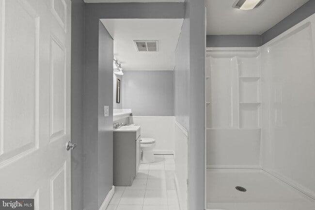 Building Photo - 139 Adrienne Ave