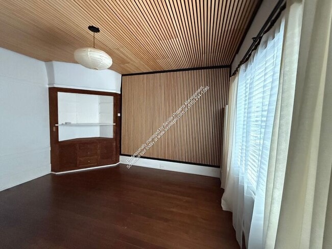 Building Photo - 1808 Filbert St