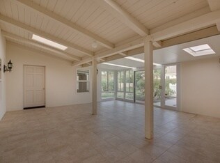 Building Photo - Classy Home in Prestigious Village Collection