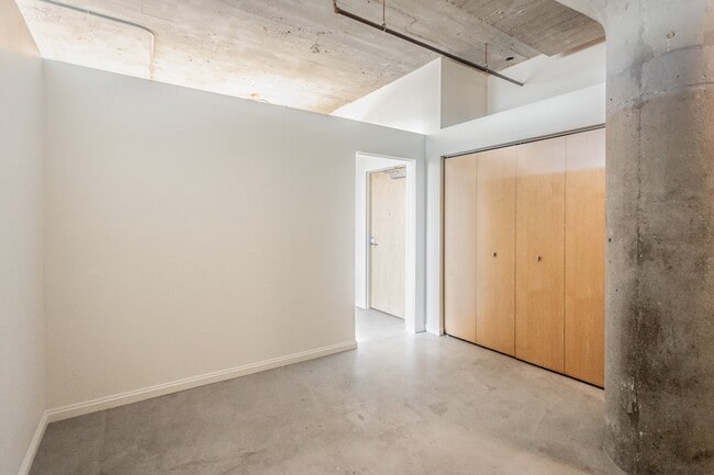 Building Photo - 41 Burroughs St