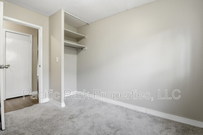 Building Photo - 3939 Esquire Pl