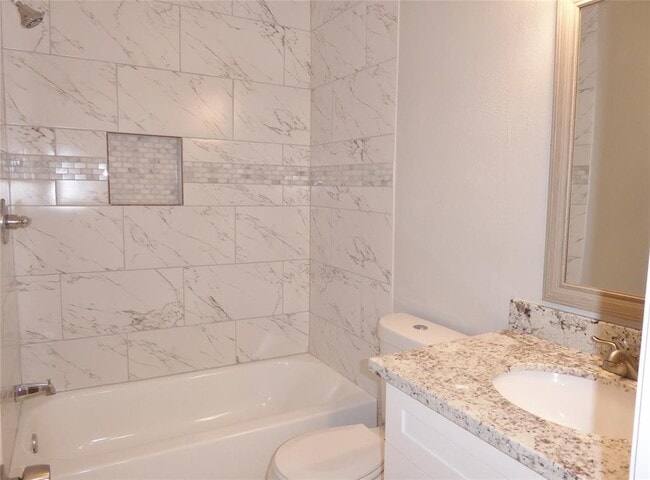 Building Photo - 8126 Glorieta Dr