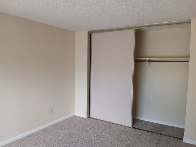 Building Photo - 400 Mokelumne Dr