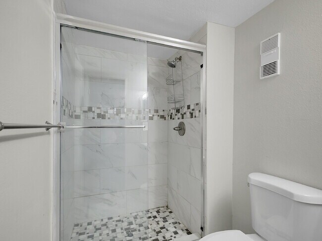 Building Photo - $1,545.95, 2-bed, 2-bath located in Denver with $500 OFF FIRST MONTH'S RENT!