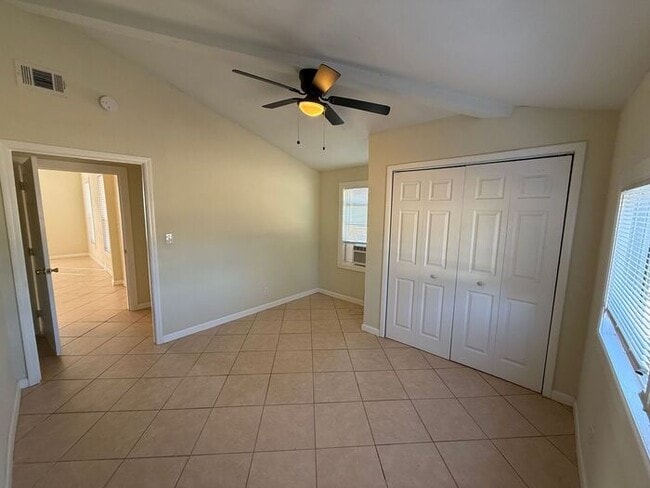 Building Photo - Pensacola - East Hill- 3 bedroom, 2 bathroom