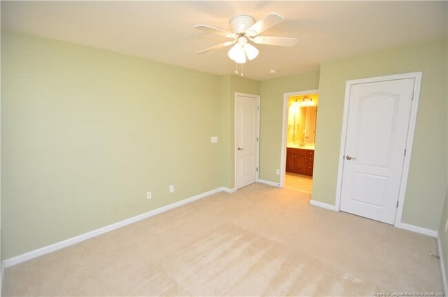 Building Photo - 300 Sutton Glen Dr