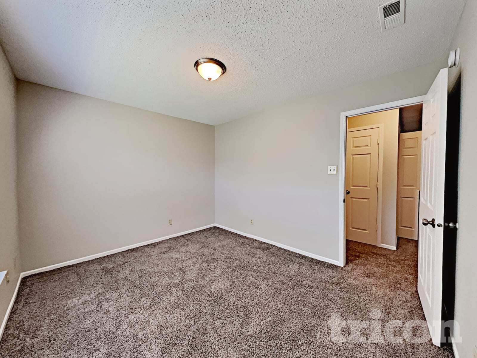 Building Photo - 779 Fern St