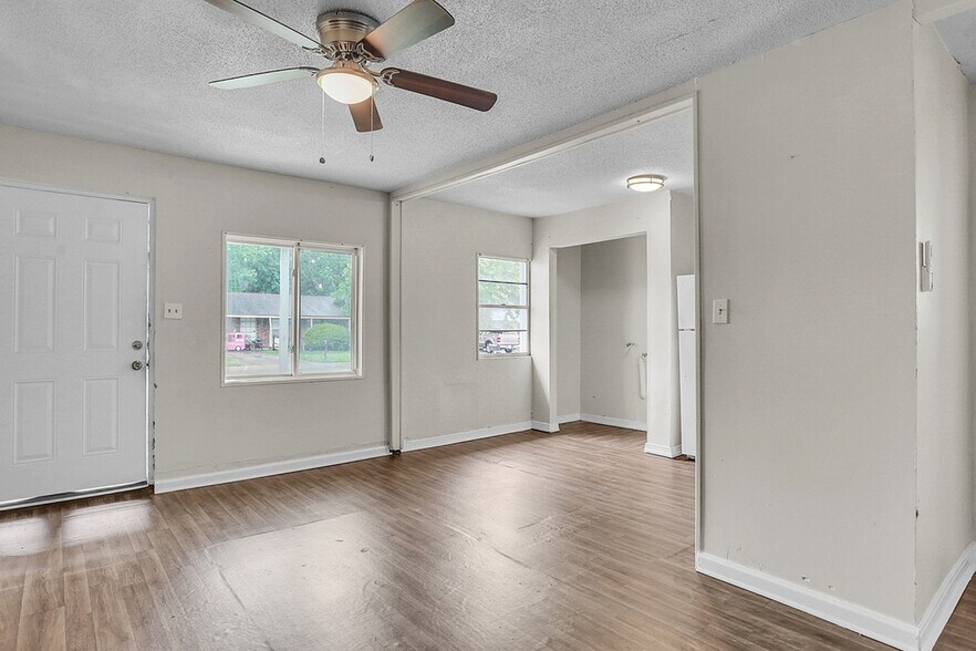 Building Photo - 1013 Carroll St