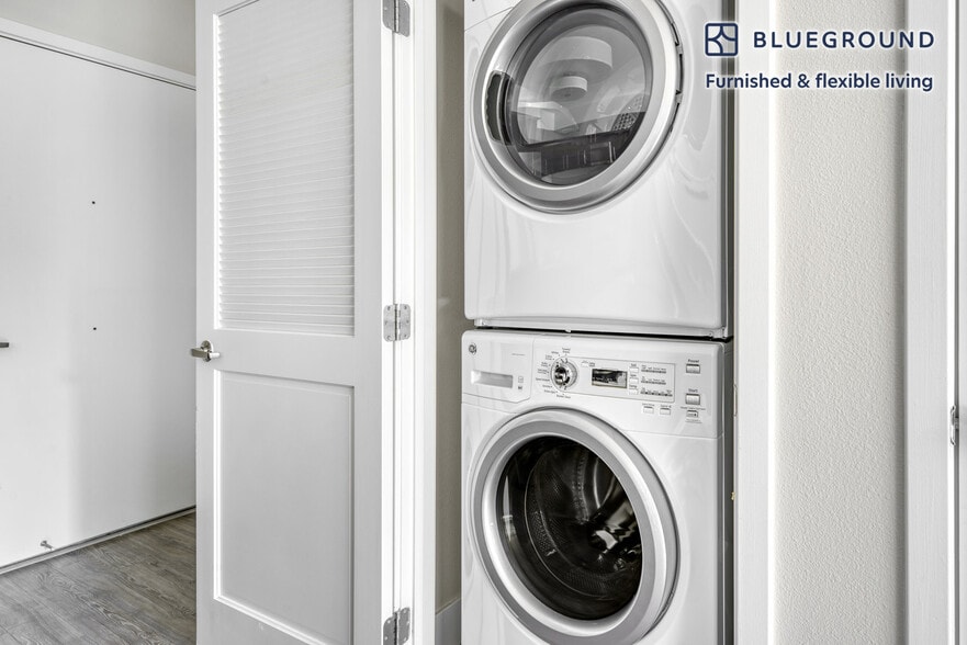 Building Photo - 299 Franklin St