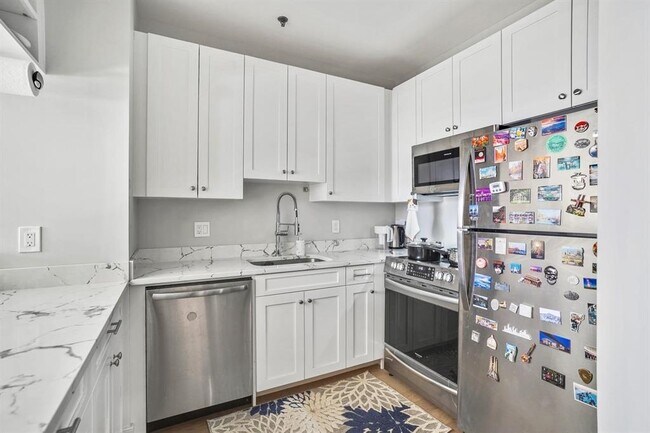 Building Photo - 1500 Hudson St