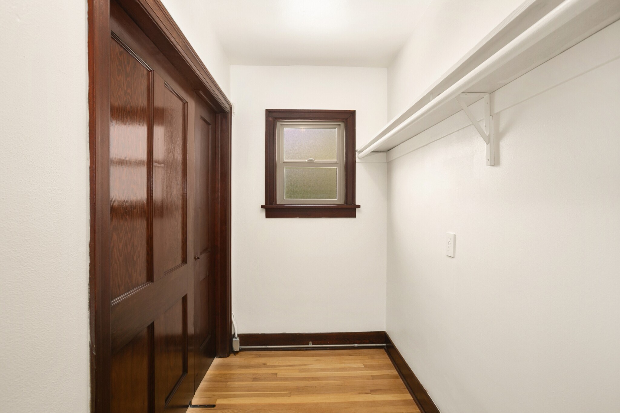 Building Photo - 6522 Phinney Ave N