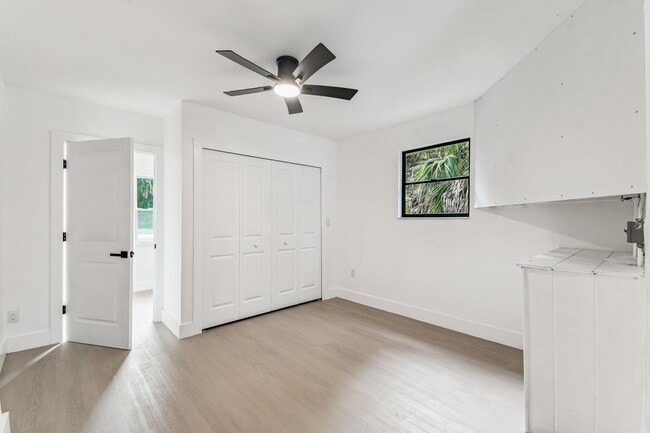 Building Photo - 16107 Sea Pines Dr