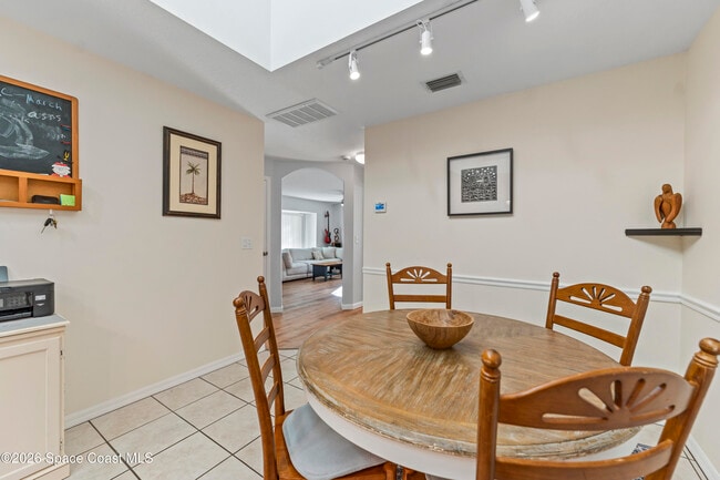 Building Photo - 1479 Beechfern Dr
