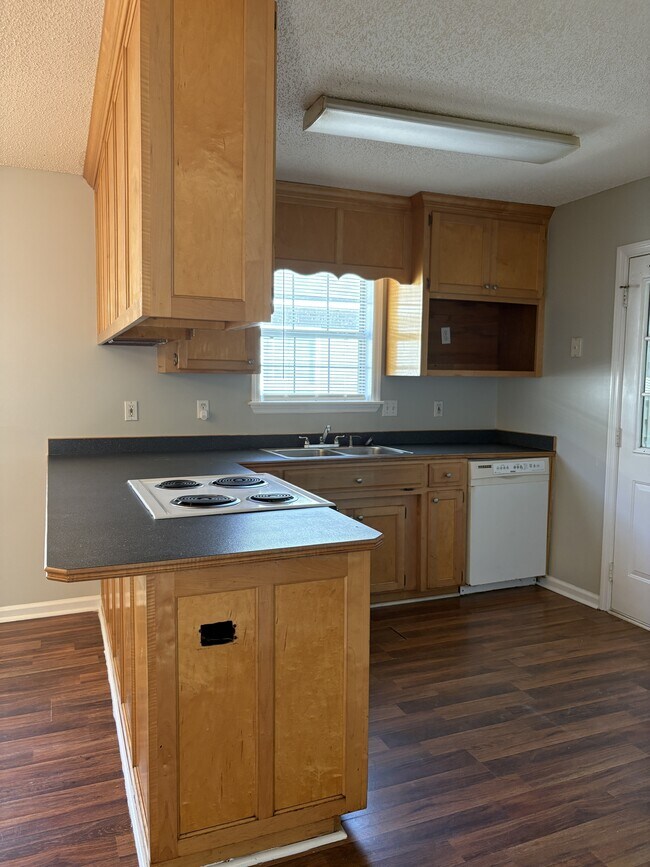 Building Photo - 3005 Schroer Dr