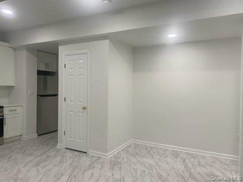 Building Photo - 94 4th Ave