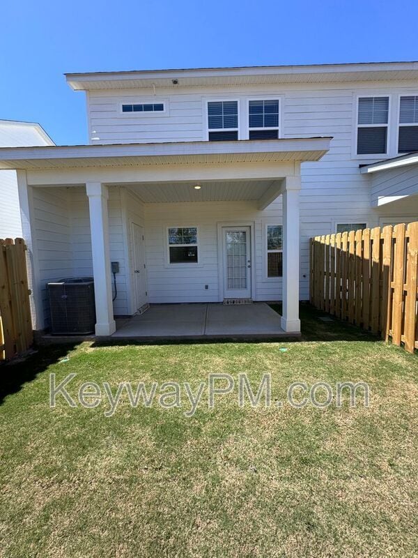 Building Photo - 2062 Denmark Ave SE