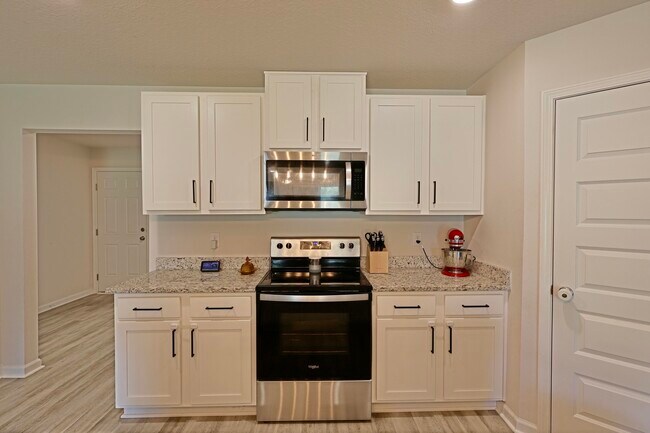 Building Photo - 8604 Tarsus Dr