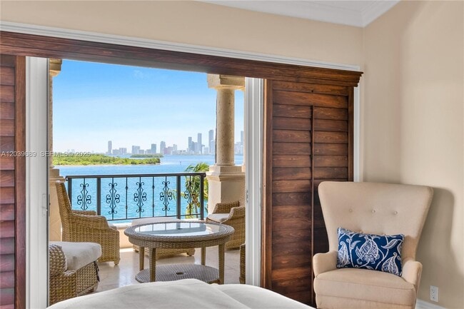 Building Photo - 2244 Fisher Island Dr