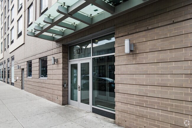 Entrance - Harlem River Point North