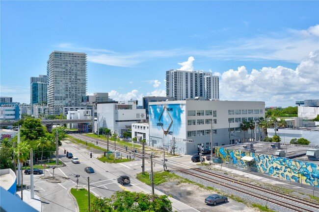 Building Photo - 3900 Biscayne Blvd