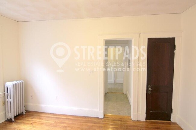 Building Photo - 1 bedroom in Somerville MA 02143