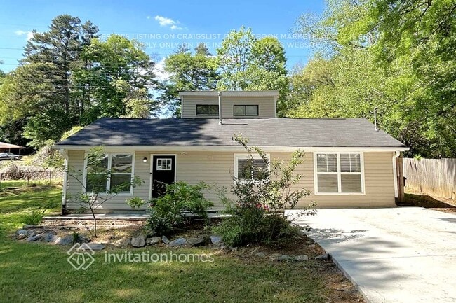 Building Photo - 1816 Waldrep Cir SE