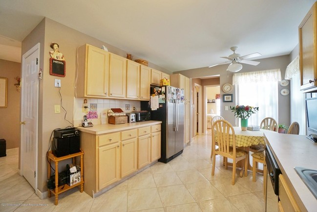 Building Photo - 81 Pagoda Ln