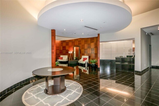 Building Photo - 3000 Coral Wy