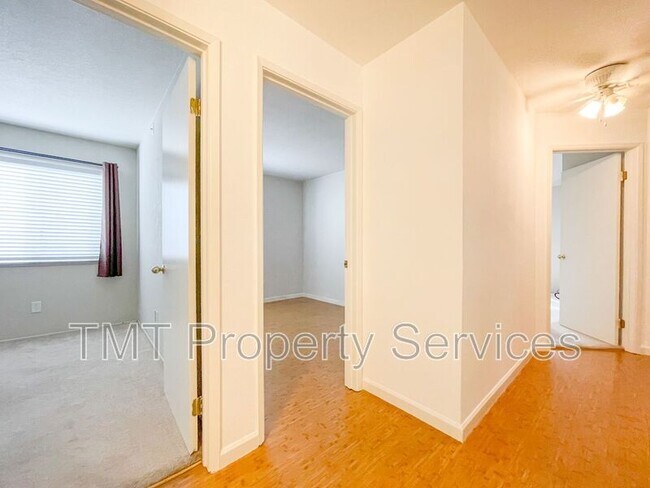 Building Photo - 8166 Morgan Hill Way