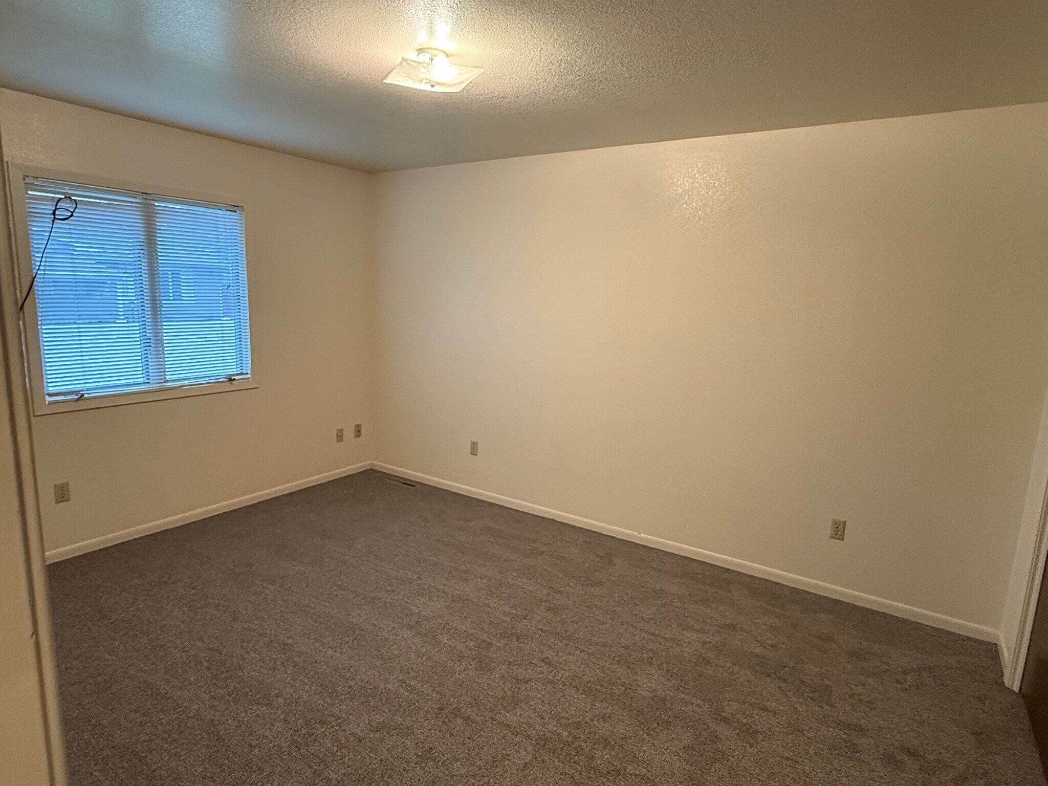 bedroom 1 - 3091 Saint Johns Ave