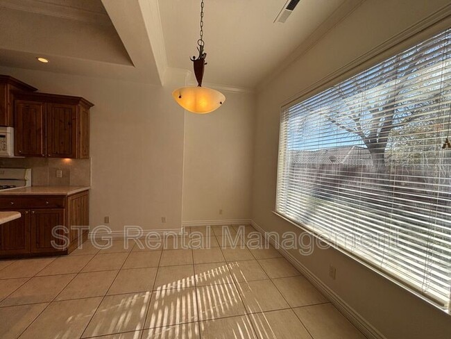 Building Photo - 348 E 1060 S