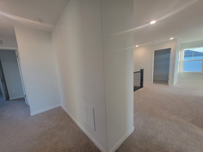 Building Photo - 131 Natalie Ln