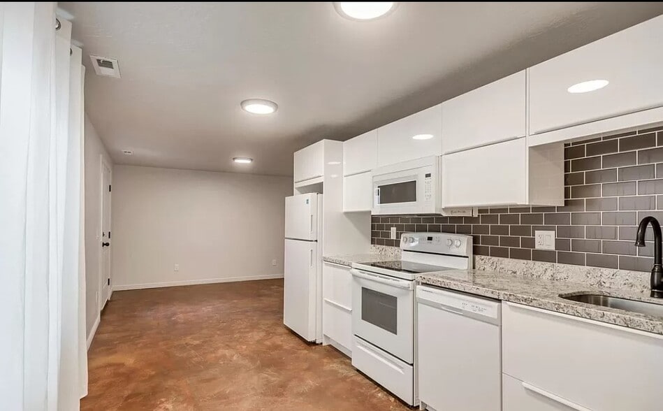 Building Photo - 1368 S 1050 W