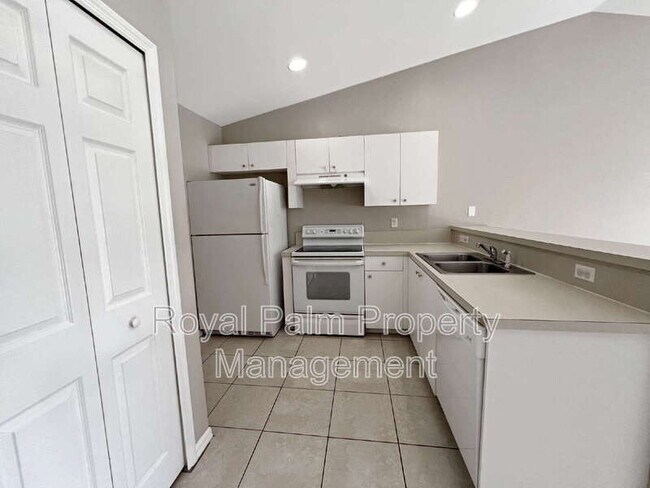 Building Photo - 4987 28th St SW