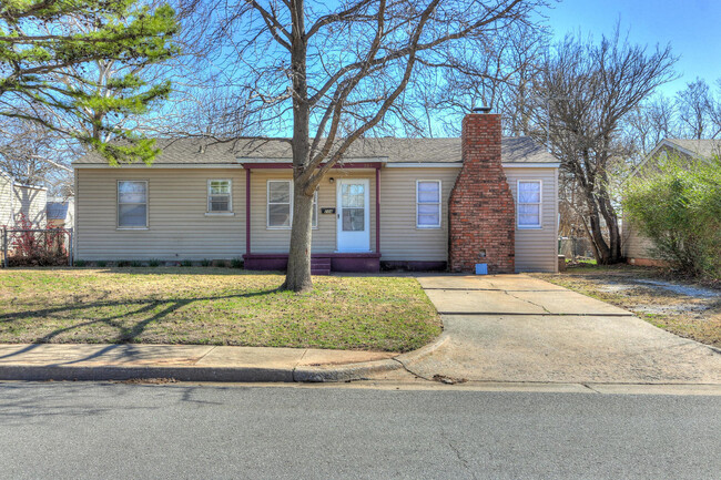 Primary Photo - Affordable 3-Bedroom Home with Fenced Back...