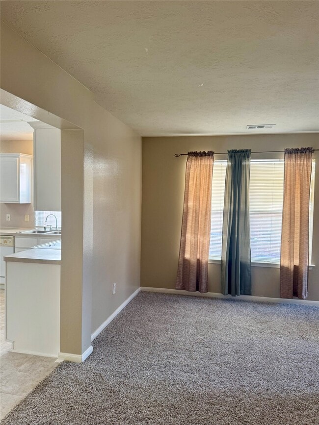 Building Photo - 5626 Tidewater Dr