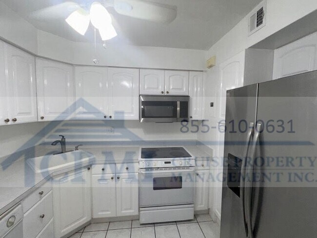 Building Photo - 124 Isle of Venice Dr