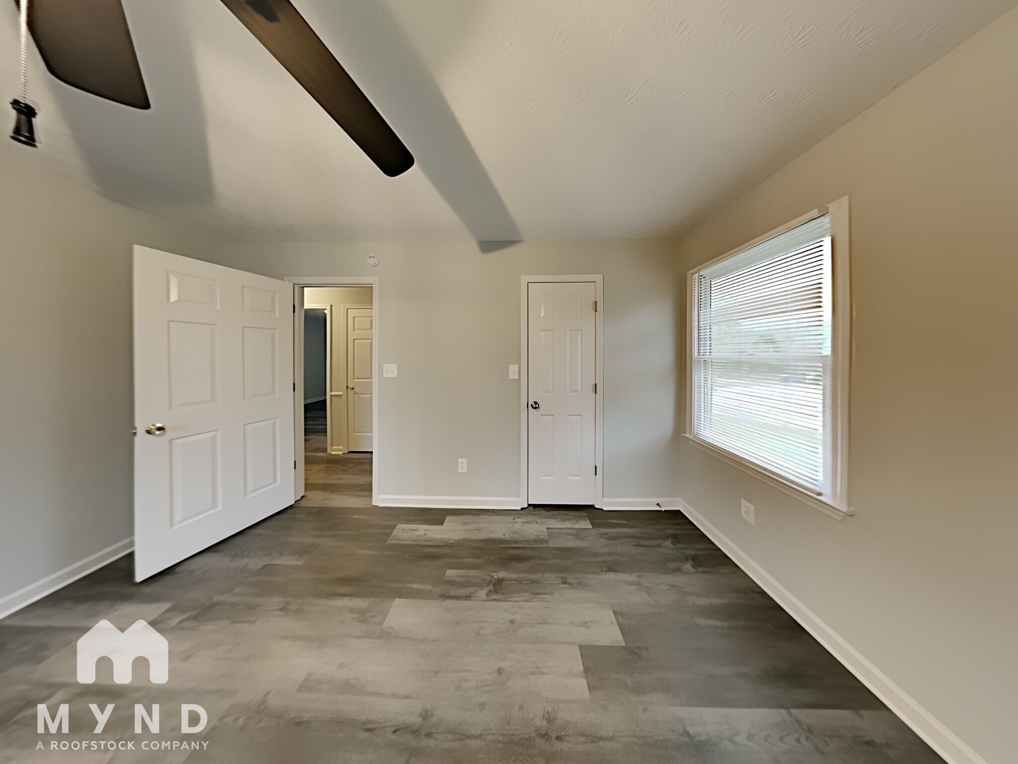 Building Photo - 230 Woodbridge Dr