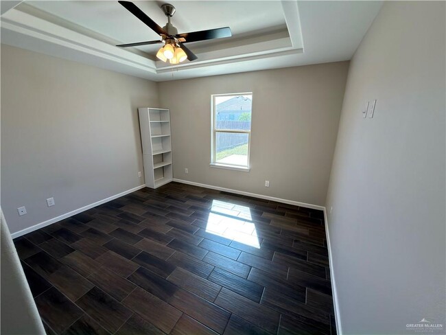 Building Photo - 12 E Polk Ave