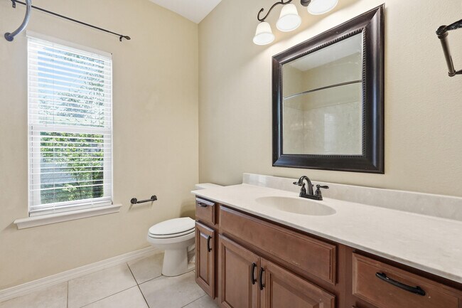 Building Photo - 1705 19th St