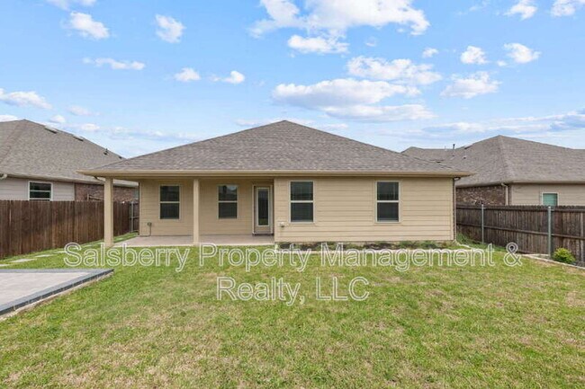 Building Photo - 503 Willow View Way