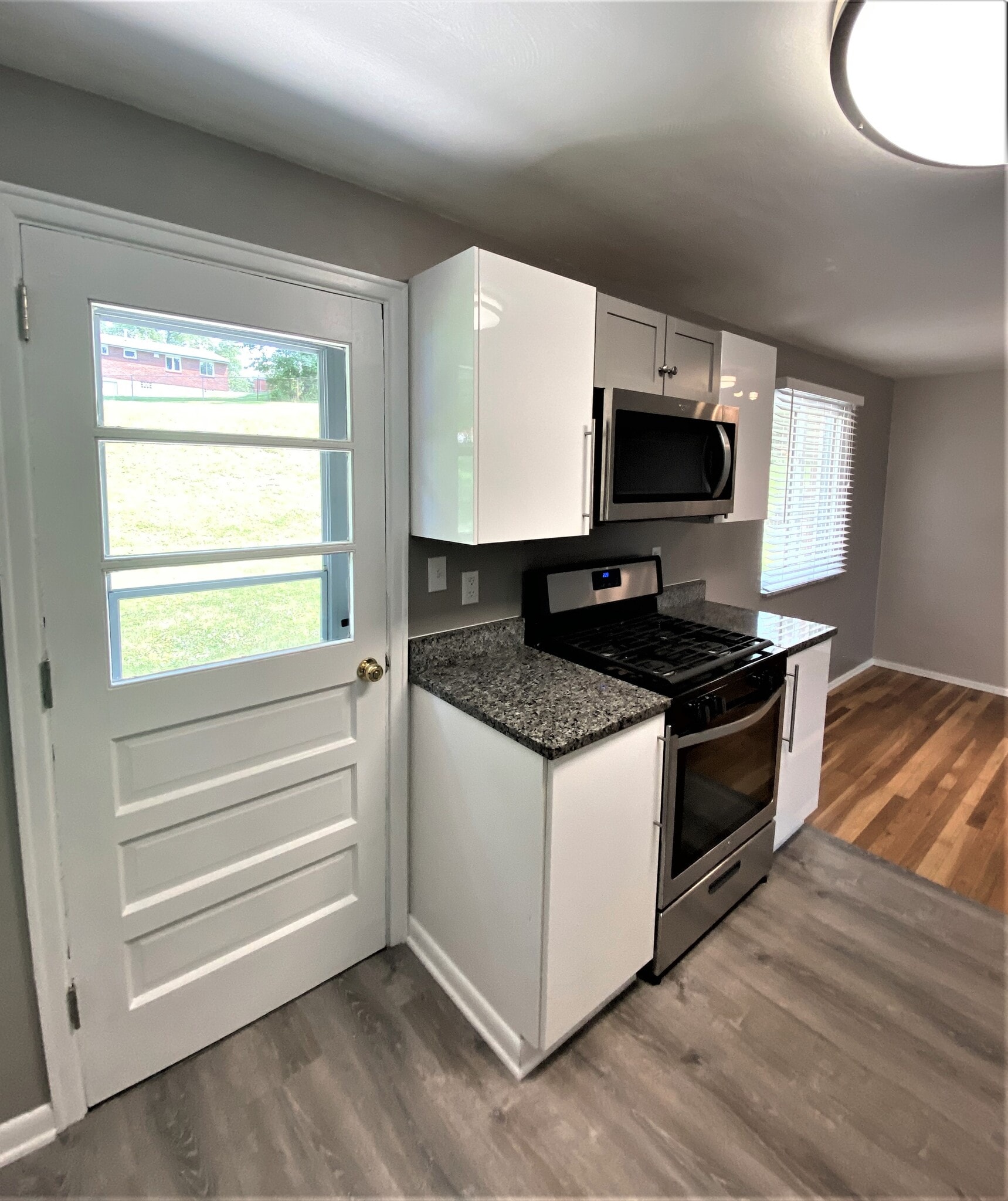Building Photo - 754 Cottonwood Dr