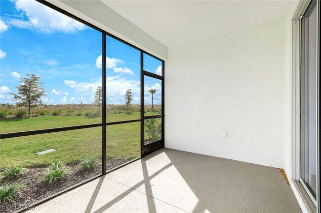 Building Photo - 11811 Venetian Lagoon Dr