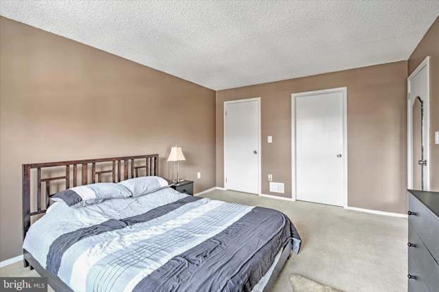 Building Photo - 18 Feiler Ct