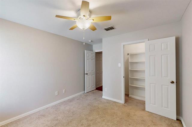 Building Photo - 7809 Enchanted Isle Dr