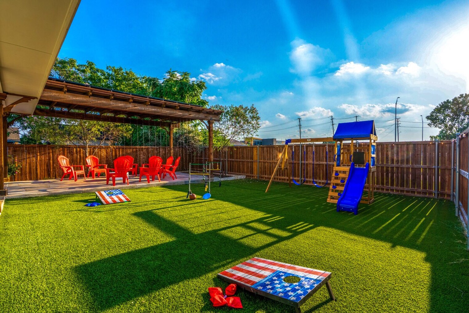 Building Photo - 4013 Ivanhoe Ln